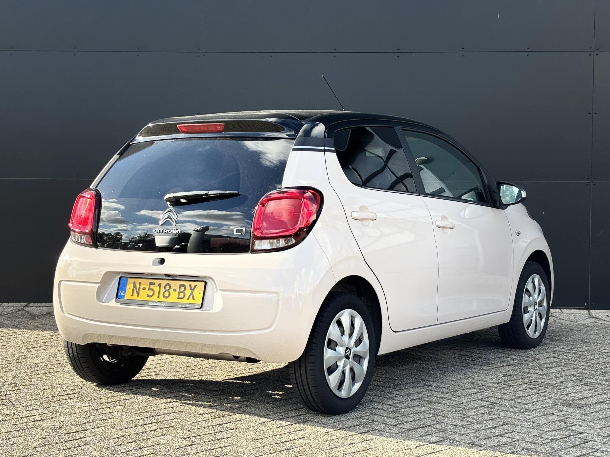 Citroen C1 1.0 VTi Feel | Apple-Android | Airco | Parkeercam, Auto's, Voorwielaandrijving, Stof, Gebruikt, Euro 6