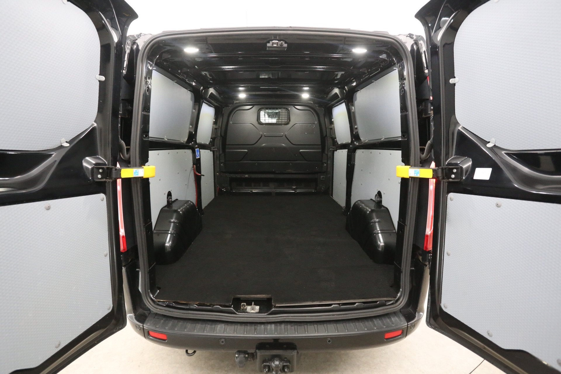 Ford Transit Custom 2.0 TDCI 185PK Sport L2H1 | Automaat | A, Automaat, Gebruikt, 1850 kg, Origineel Nederlands