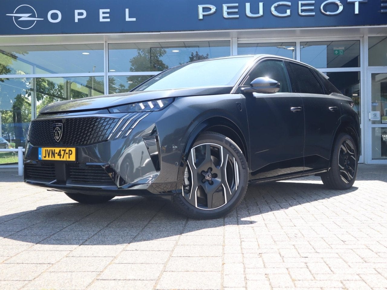 Peugeot E-3008 Launch Edition EV 73 kWh 325pk Dual Motor, Ri, Auto's, Automaat, Gebruikt, Automatische klimaatregeling, Leder