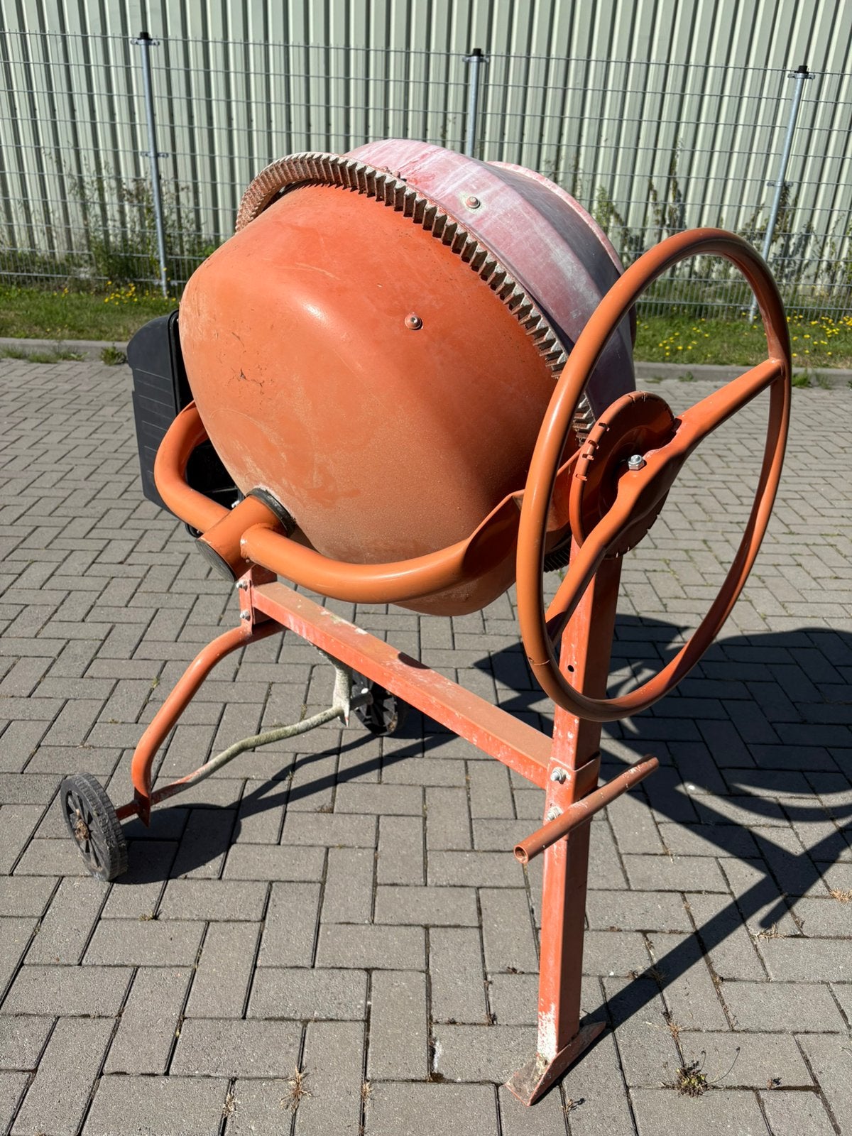 Te koop betonmolen, Ophalen, Gebruikt
