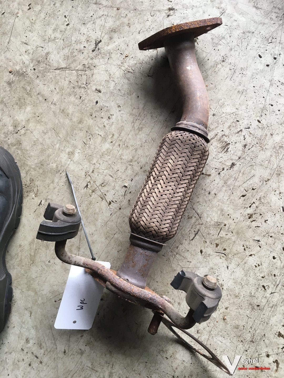 Hyundai i 10   1.0 2014 Flex stuk tussen de katalysators, Gebruikt, -, -, Ophalen of Verzenden