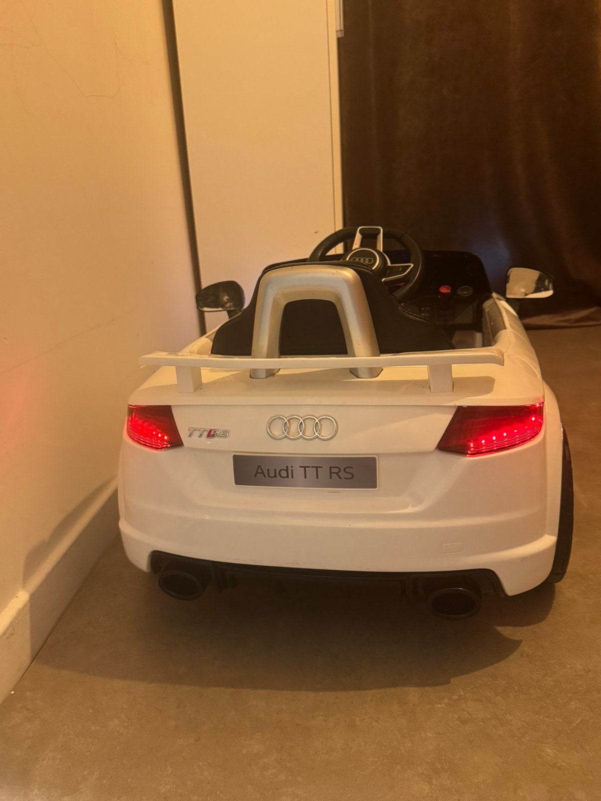 Audi TT RS 12V elektrische kinderauto, Kinderen en Baby's, Ophalen, Zo goed als nieuw, Overige typen