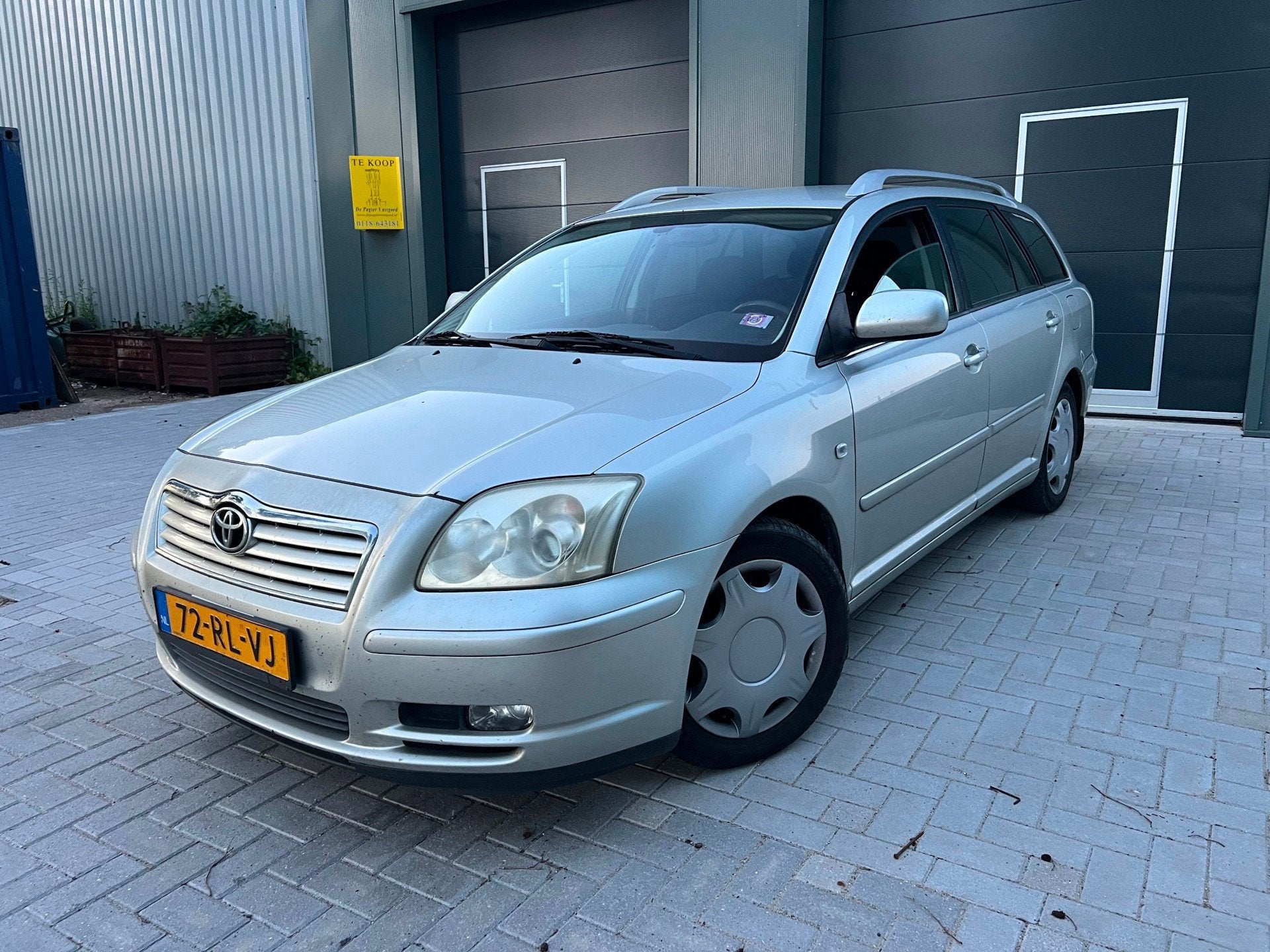 Toyota Avensis Wagon 2.0 VVTi Linea Sol Airco, Auto's, Toyota, Voorwielaandrijving, 4 cilinders, Origineel Nederlands, Handgeschakeld