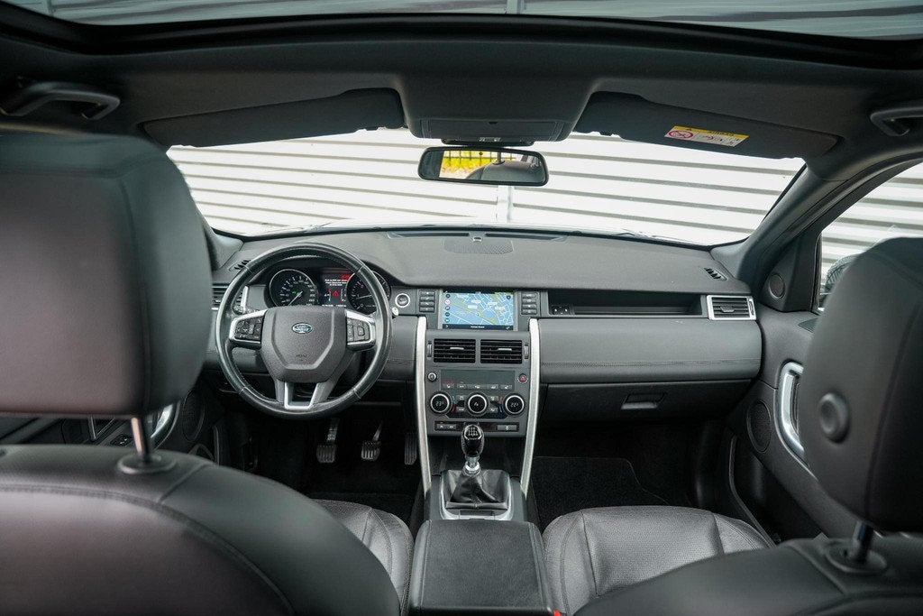 Land Rover Discovery Sport 2.0 eD4 SE Panoramadak Leer Stoel, Auto's, Land Rover, Euro 6, 150 pk, Discovery Sport, Zwart