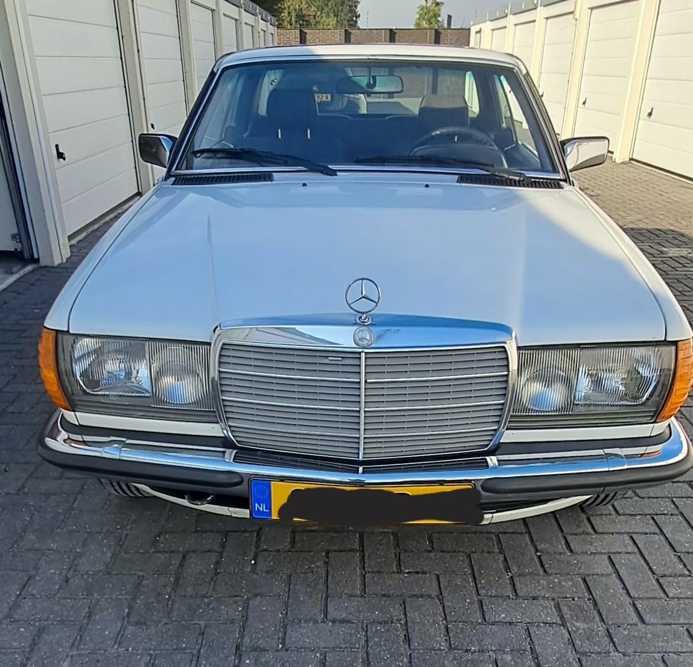 mercedes 230c, Wit, Handgeschakeld, Particulier, 200-Serie