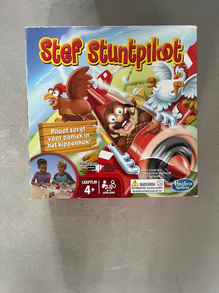 Stef Stuntpiloot - Leuk gezelschapsspel voor kinderen, Drie of vier spelers, Ophalen of Verzenden, Gebruikt