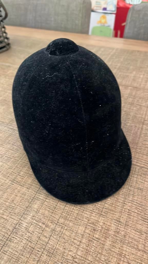 Kinder cape/ helm voor paardrijden, Dieren en Toebehoren, Paardrijkleding, Gebruikt, Kinderen, Overige soorten, Ophalen of Verzenden