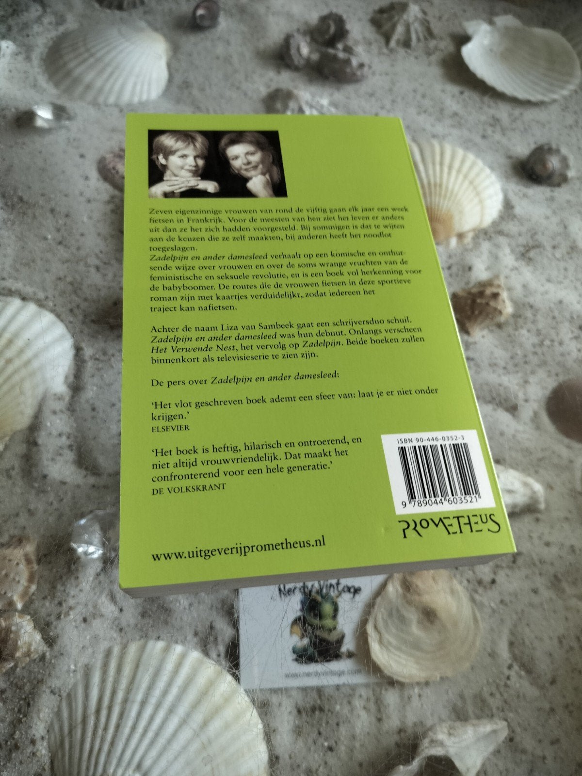 Liza van Sambeek - Zadelpijn en ander damesleed, Gelezen, Ophalen of Verzenden, L. van Sambeek