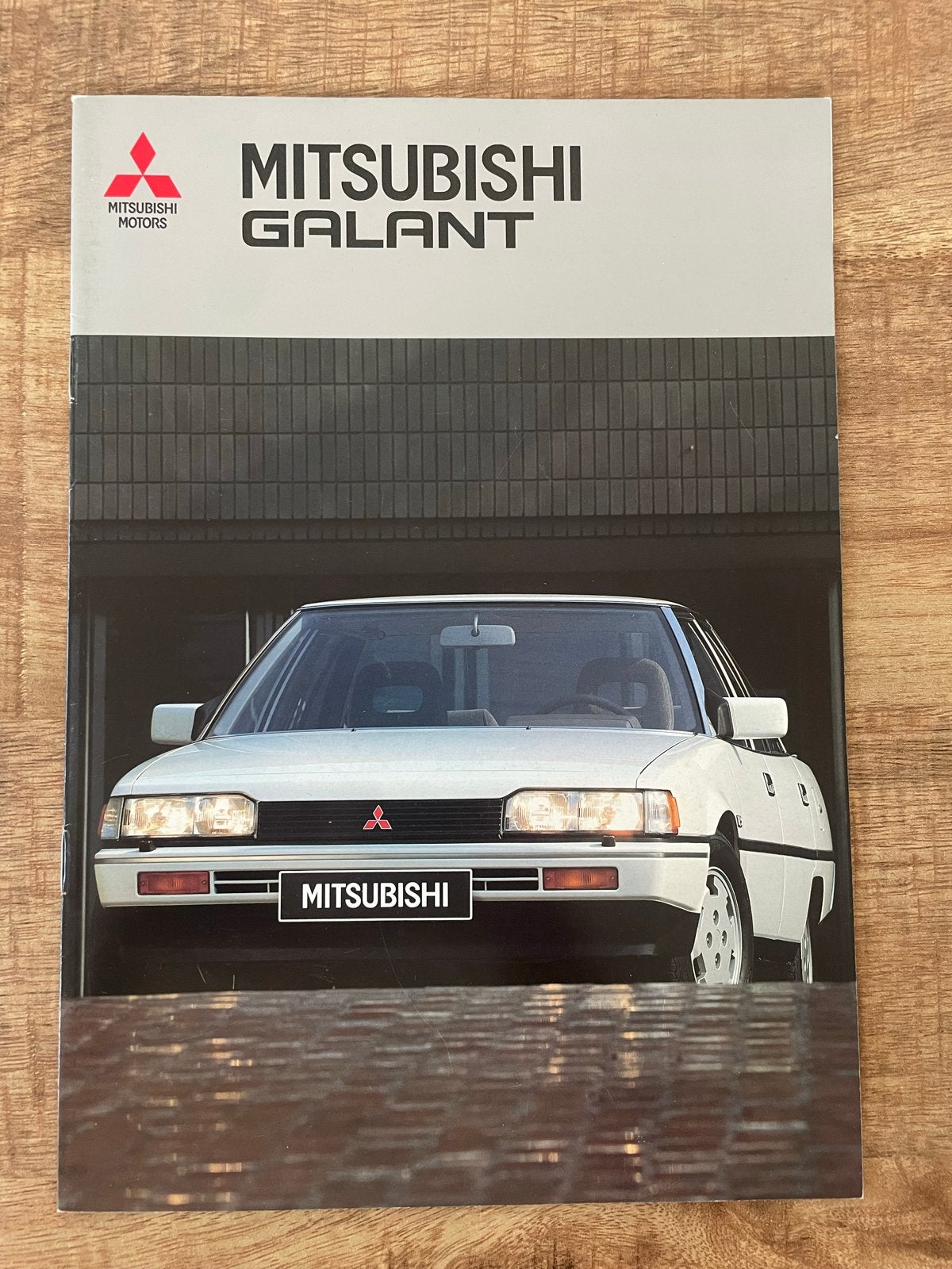 Mitsubishi Galant Brochure (1986), Ophalen of Verzenden, Zo goed als nieuw, Mitsubishi