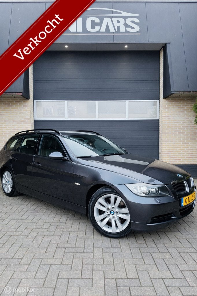 BMW 3-serie Touring 325xi High Executive |Automaat|Leer|Navi, Automaat, Gebruikt, 2494 cc, Parkeersensor