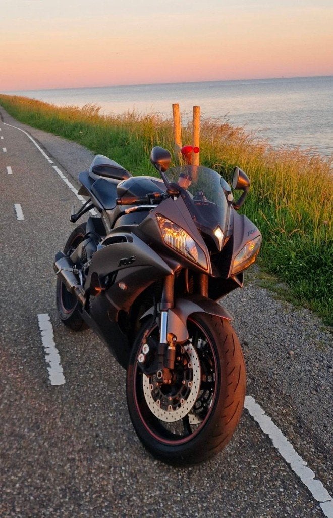 Yamaha R6 2014 (Akrapovic), 4 cilinders, Motorrijbewijs A, Super Sport, Particulier
