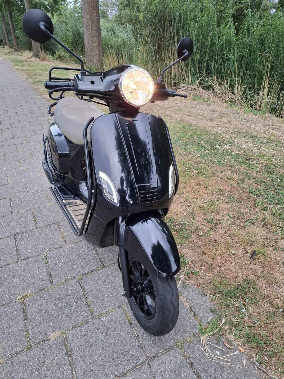 Nette momo morino 50, Ophalen, Gebruikt, Benzine, 50 cc