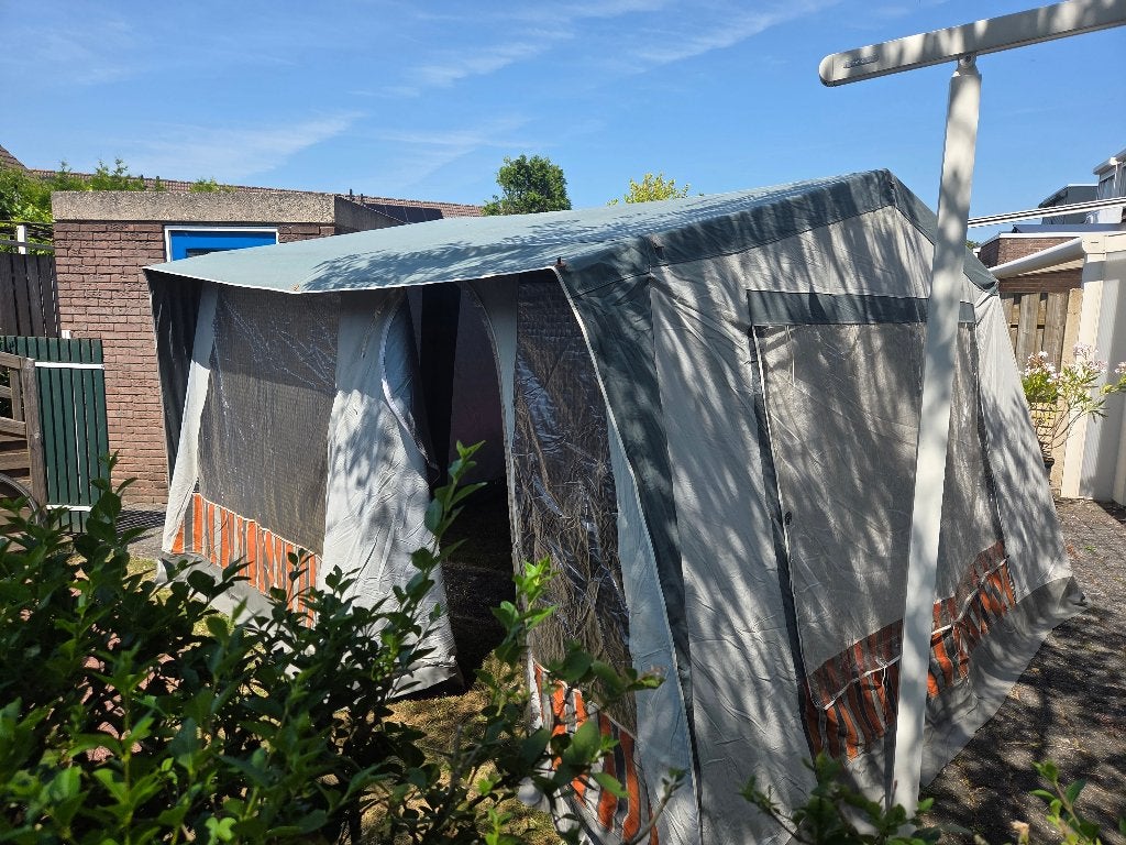 Bungalowtent 300x350x210 cm met 2 binnententen, Caravans en Kamperen, Ophalen, Gebruikt, Tot en met 4