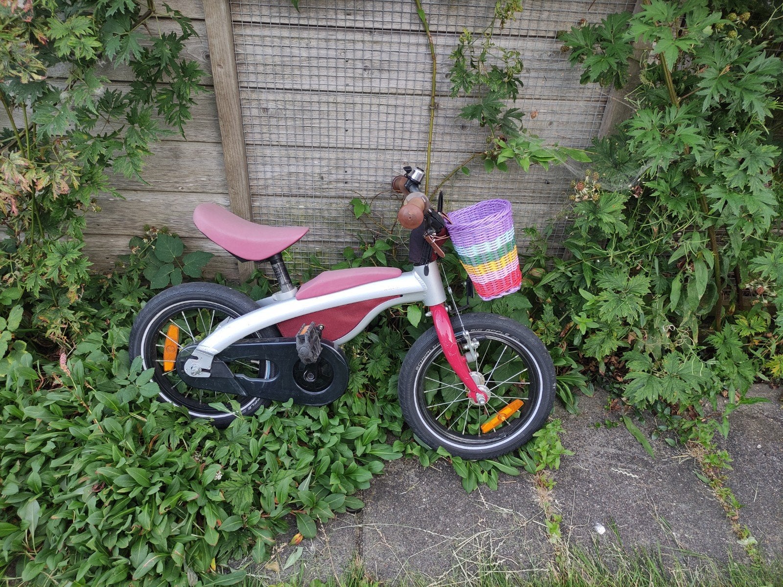 BMW kinderfiets 2 in 1, ca. 12 inch, Fietsen en Brommers, Ophalen, Gebruikt, Minder dan 16 inch, Zijwieltjes