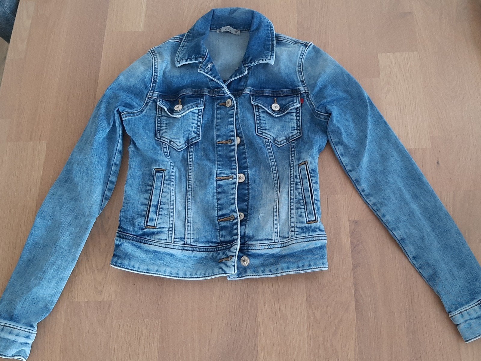 spijkerjasje ltb, Ophalen of Verzenden, Zo goed als nieuw, Meisje, Jas