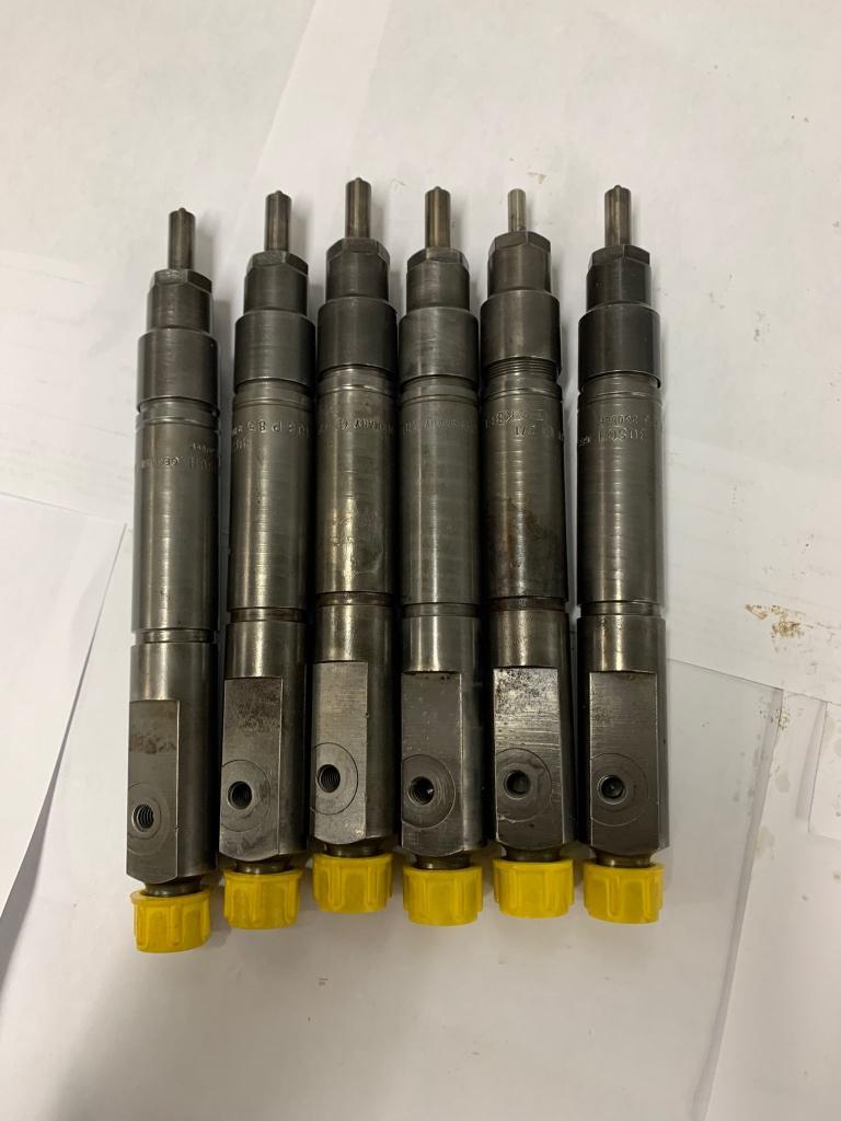 Te koop: RS 180L of 200M DAF 75 Verstuivers, Ophalen, Zo goed als nieuw, Motor en Techniek