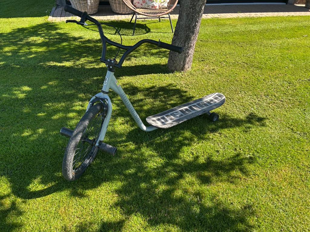 Bike board, Fietsen en Brommers, Steps, Ophalen of Verzenden, Zo goed als nieuw, Gewone step