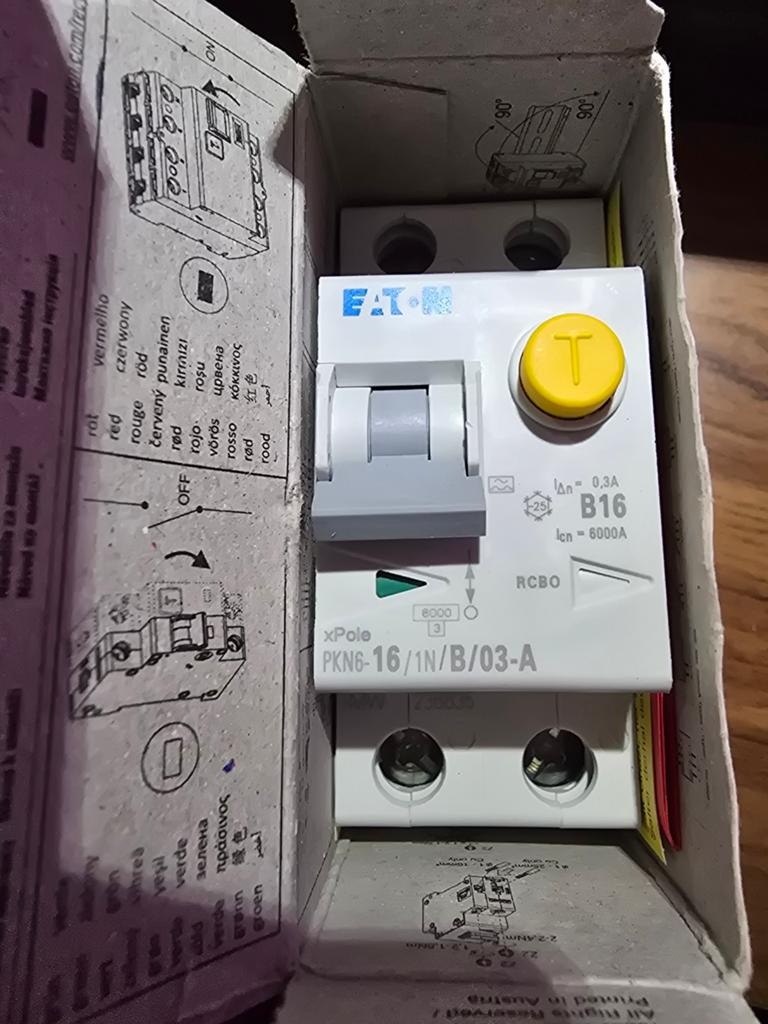 Eaton Aardlekautomaat 16A B16 300mA RCBO MCB, Ophalen of Verzenden, Nieuw, Overige typen