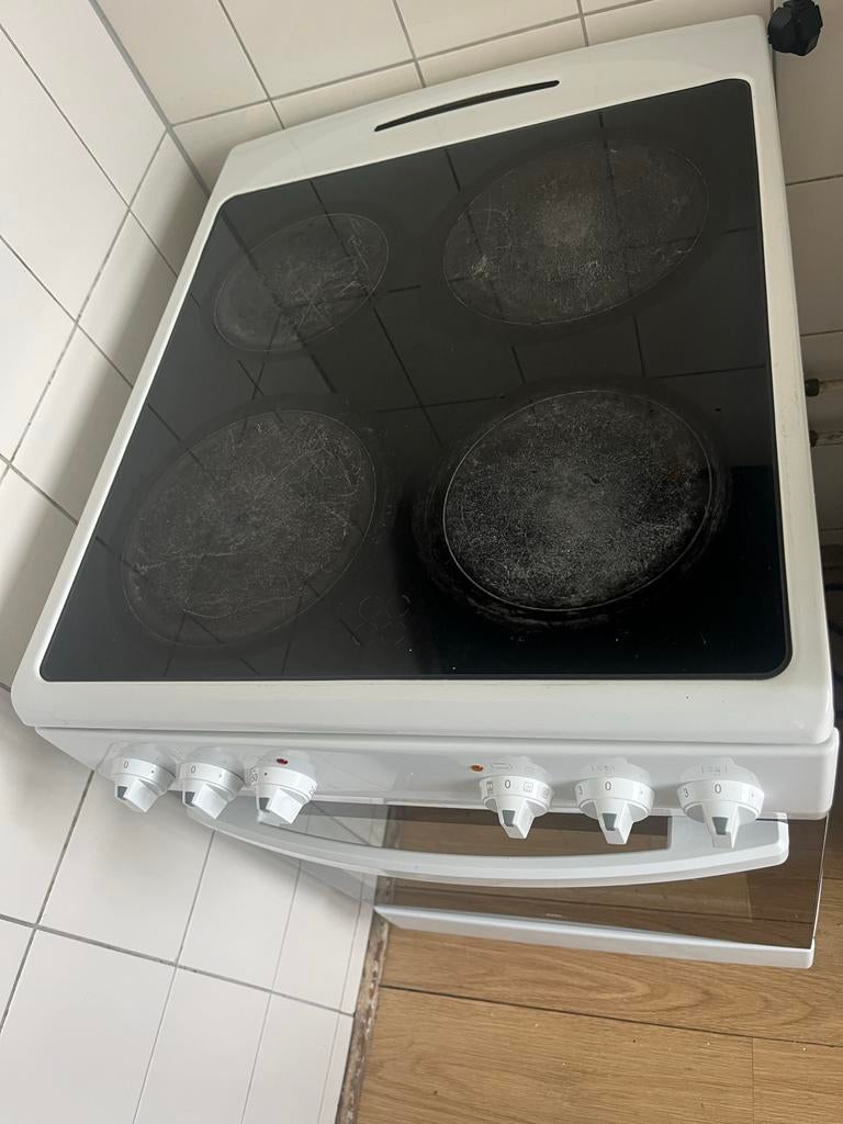 OK. Elektrisch Fornuis met Oven - Gebruikt, 60 cm of meer, Zo goed als nieuw, Vrijstaand, 85 tot 90 cm