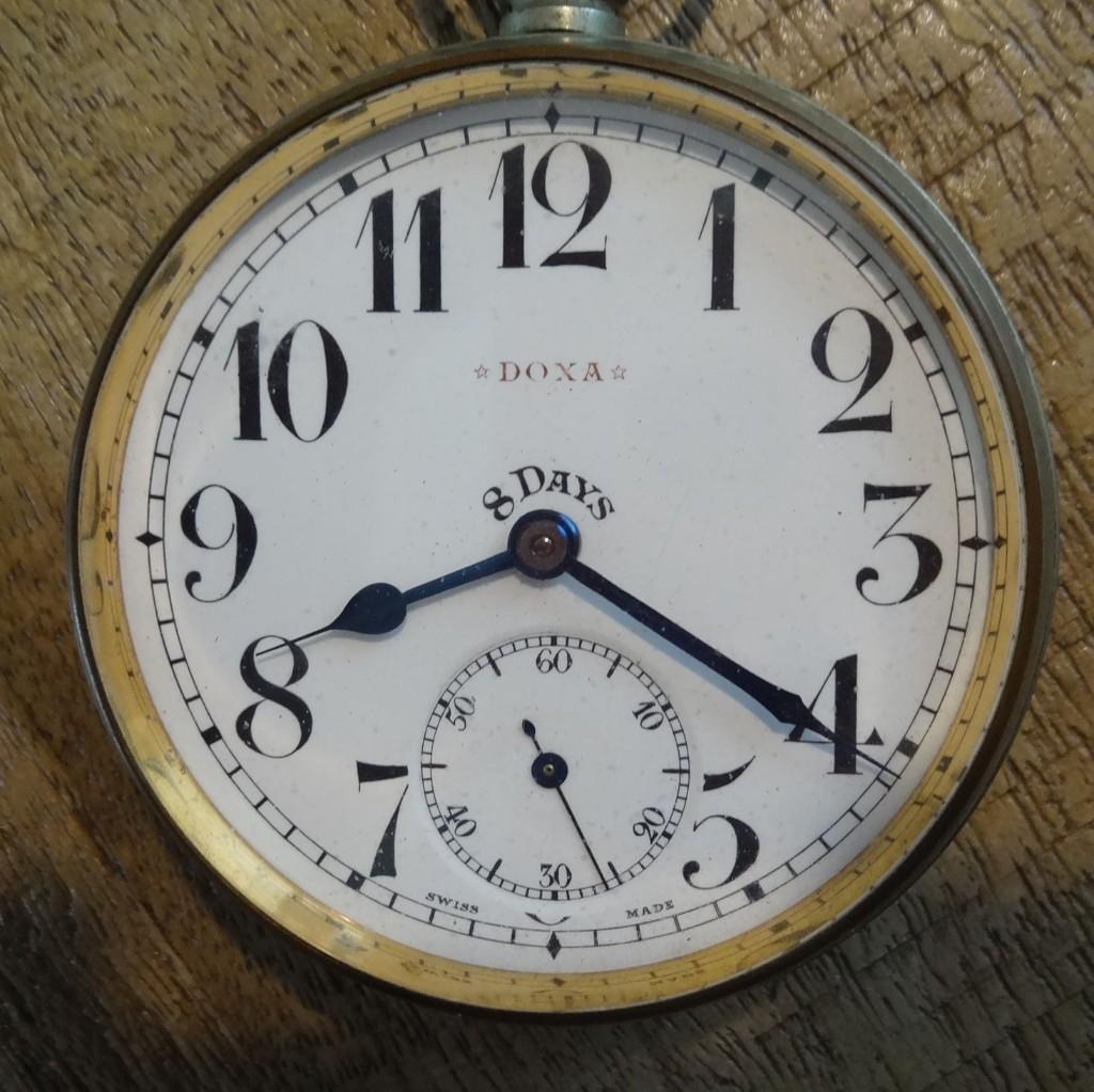 oud  zwitsers  ZAKHORLOGE    van het merk DOXA, Overige merken, Zakhorloge, Staal, 1900 tot 1930