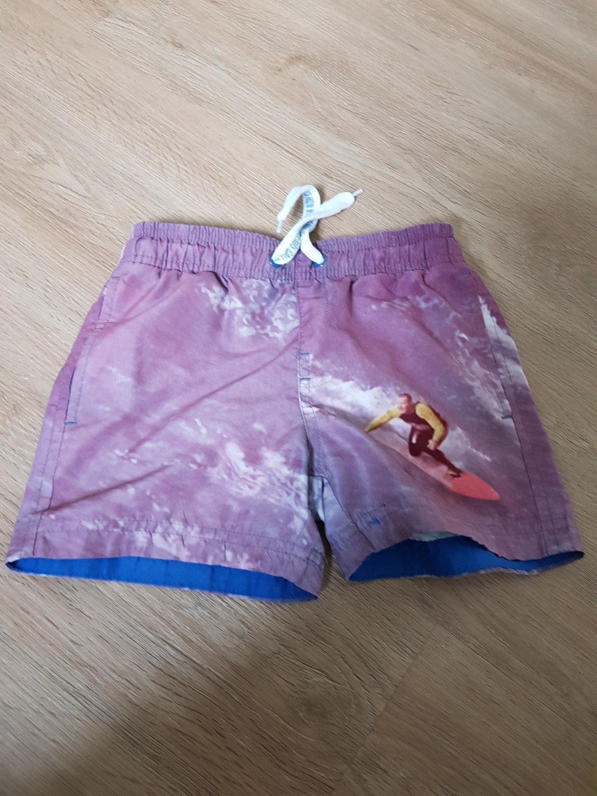 Zwembroek van het merk WE
Merk: WE, WE, Sport- of Zwemkleding, Ophalen of Verzenden, Zo goed als nieuw