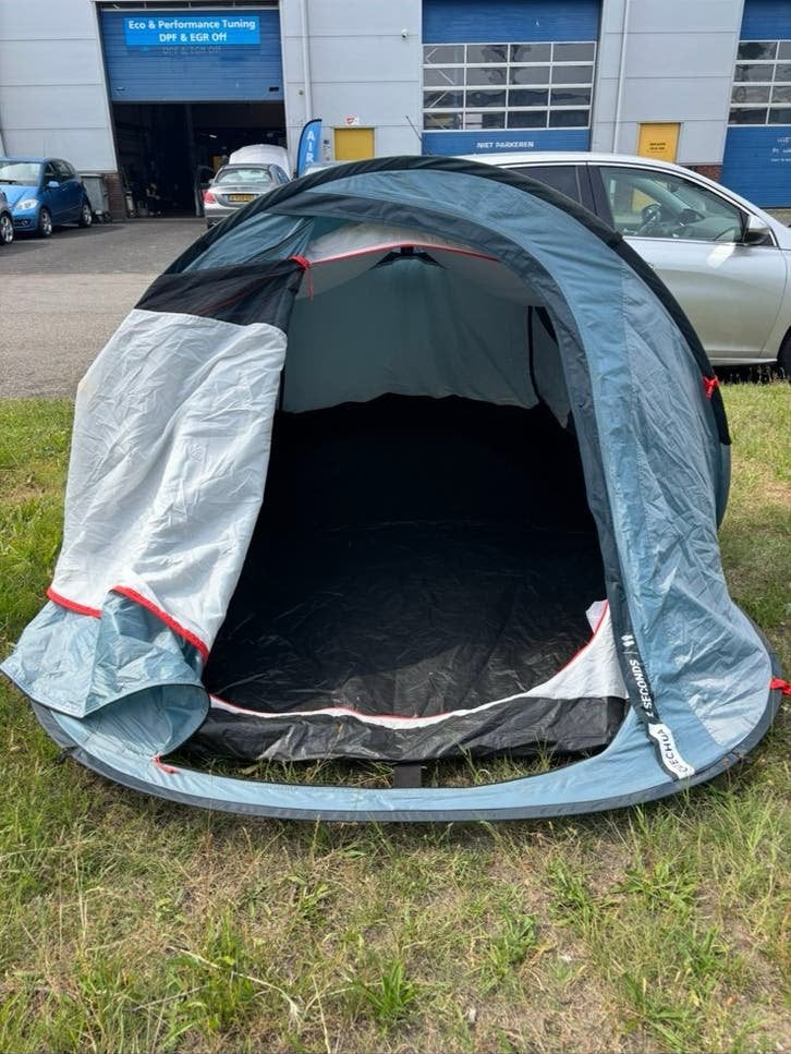 Quechua 2 Seconds Opgooitent 2 Persoons– Zo goed als nieuw!, Caravans en Kamperen, Tenten, Ophalen, Zo goed als nieuw