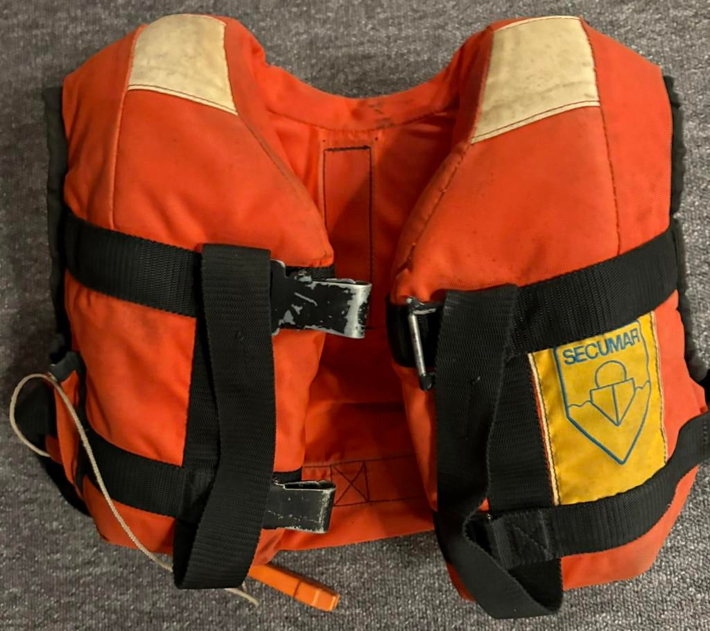 Verschillende zwemvesten, Watersport en Boten, Watersportkleding, Ophalen of Verzenden, Zo goed als nieuw, Dame of Heer, Reddingsvest of Zwemvest