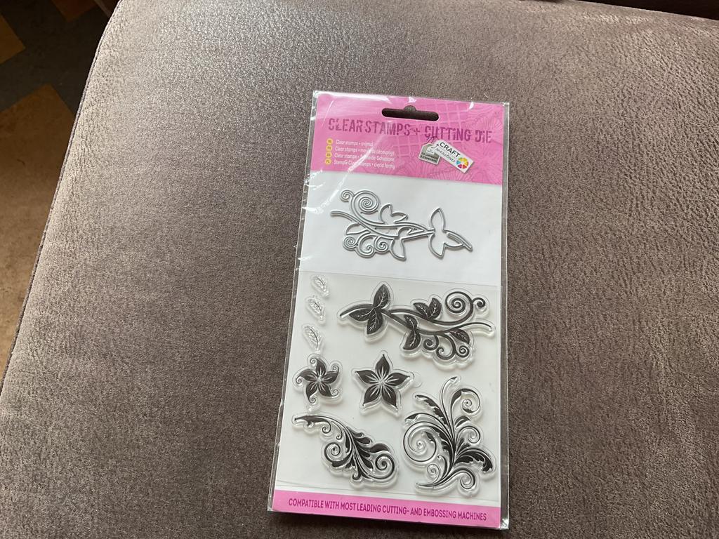 Snijmal en stempelset takjes NIEUW 1220, Ophalen of Verzenden, Zo goed als nieuw, Pons of Mal