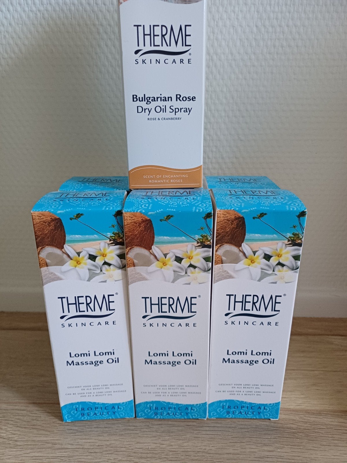 Therme Skincare Lomi Massage Olie & Bulgarian Rose Dry O, Ophalen of Verzenden, Nieuw, Bodylotion, Crème of Olie