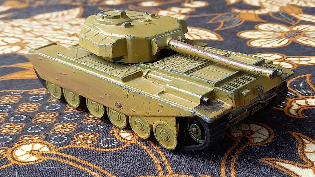Centurion tank oud militaria model Dinky Toys 651 13,5 cm., Ophalen of Verzenden