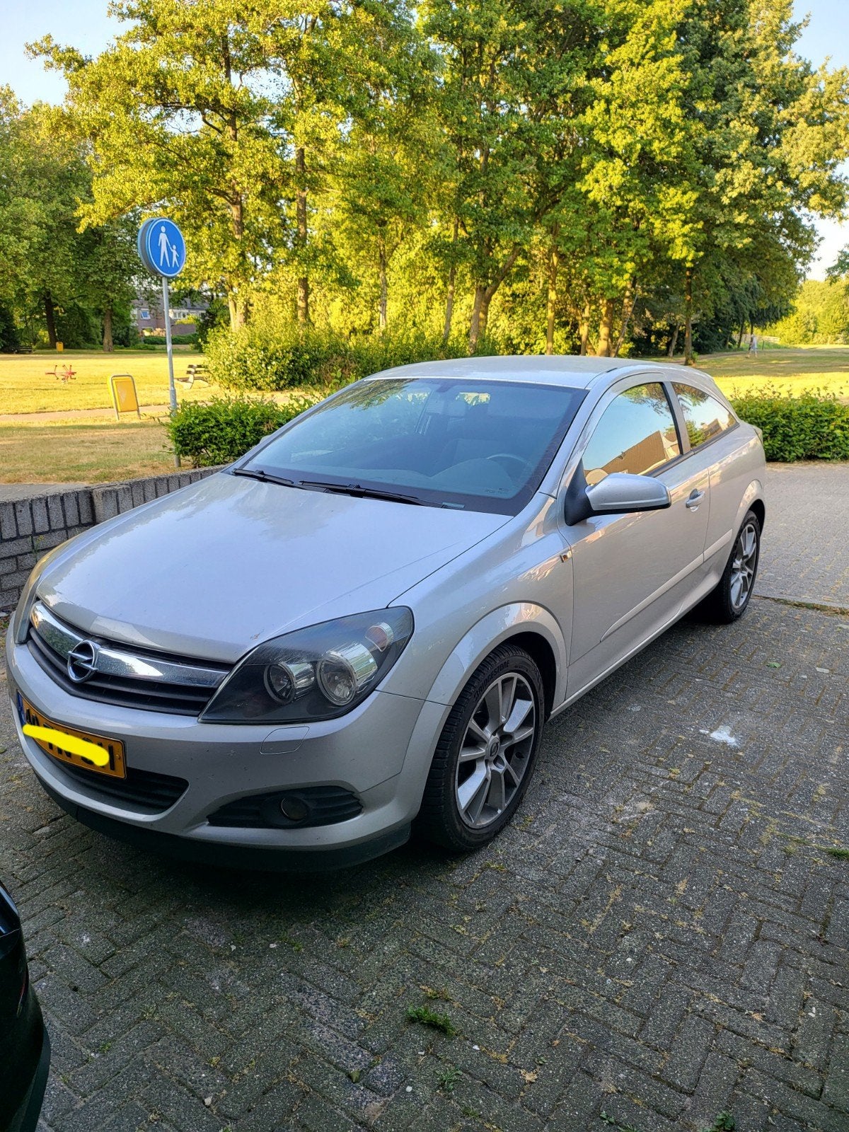 Opel astra 2.0 GTC turbo 2006, Auto's, Handgeschakeld, Particulier, Astra, 2000 cc