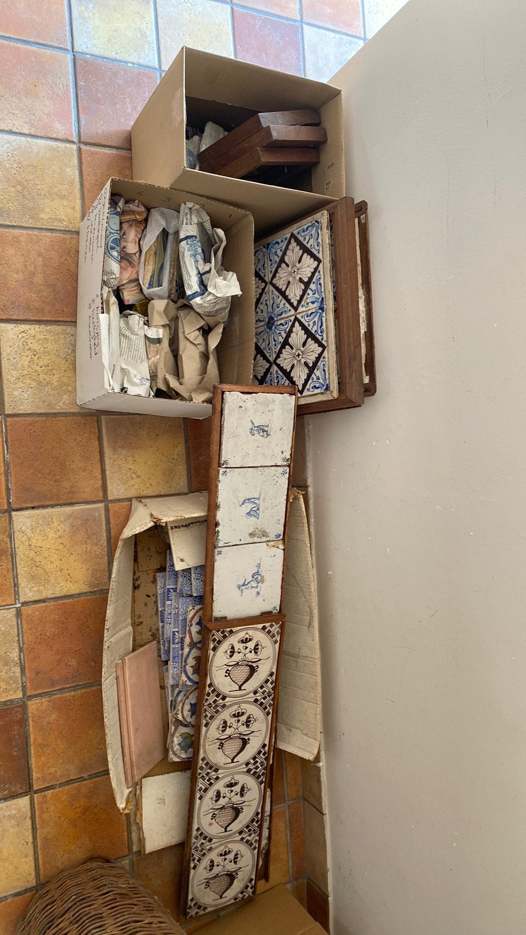 Antieke tegels, nog veel meer pb bij interesse, Huis en Inrichting, Woonaccessoires | Wandplanken en Boekenplanken, Ophalen, Zo goed als nieuw