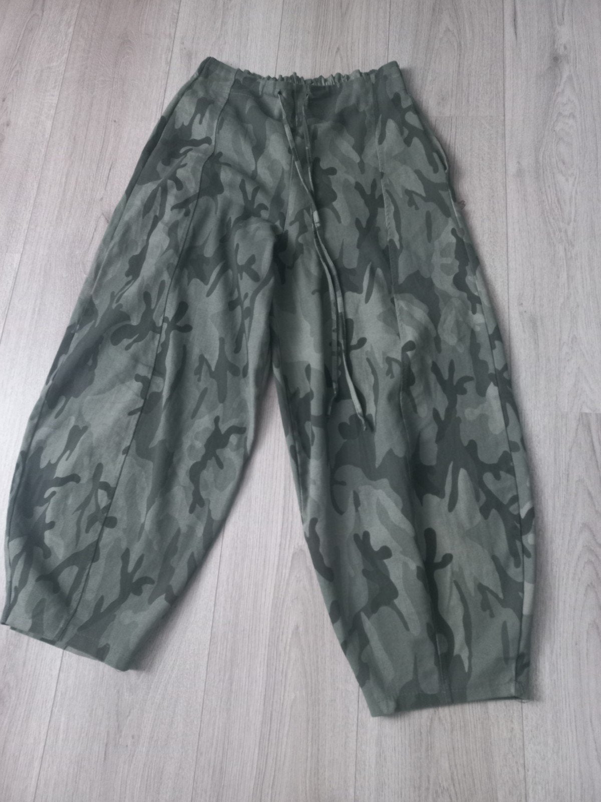 Camouflage broek, Kleding | Dames, Maat 38/40 (M), Ophalen of Verzenden, Zo goed als nieuw, Lang