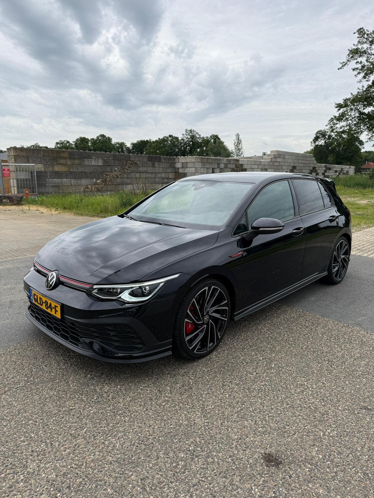 Volkswagen Golf 2.0 TSI OPF 221KW Dsg7 2021 Zwart, 4 cilinders, 1984 cc, Zwart, 14 km/l