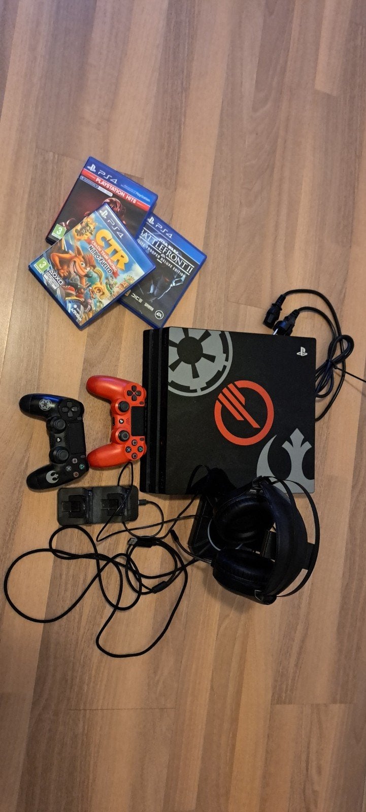 Ps4 met toebehoren, Ophalen, Gebruikt, Met 2 controllers, Overige modellen