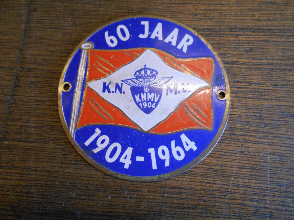 K.N.M.V. Badge, 60 jaar KNMV 1904-1964, Verzamelen, Ophalen of Verzenden, Gebruikt, Motoren