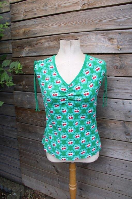 T-shirt groen/ blauw/ rood Tante Betsy mt M Vaste prijs, Maat 38/40 (M), Tante Betsy, Ophalen of Verzenden, Zo goed als nieuw