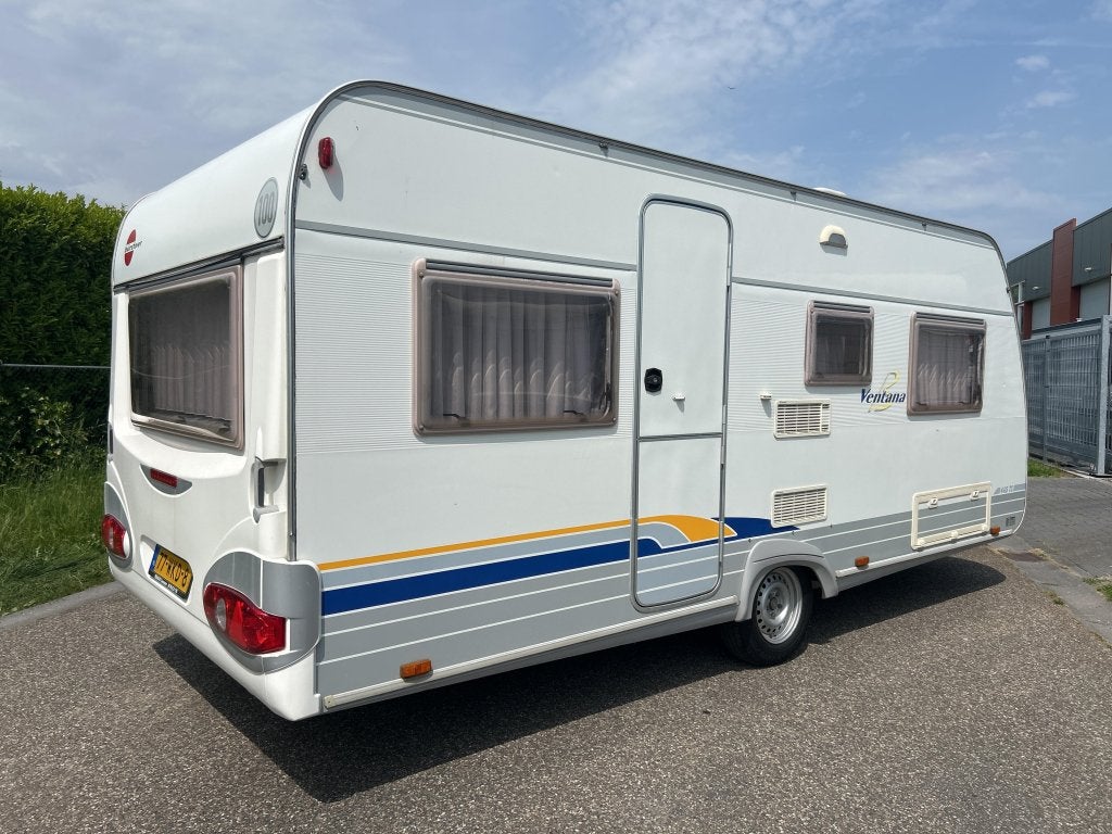 Bürstner Ventana 465 TS RONDZIT VAST BED VOORTENT, Weststraße 33 77694 Kehl, Duitsland, Rondzit, Bürstner GmbH & Co. KG, Info@buerstner.com