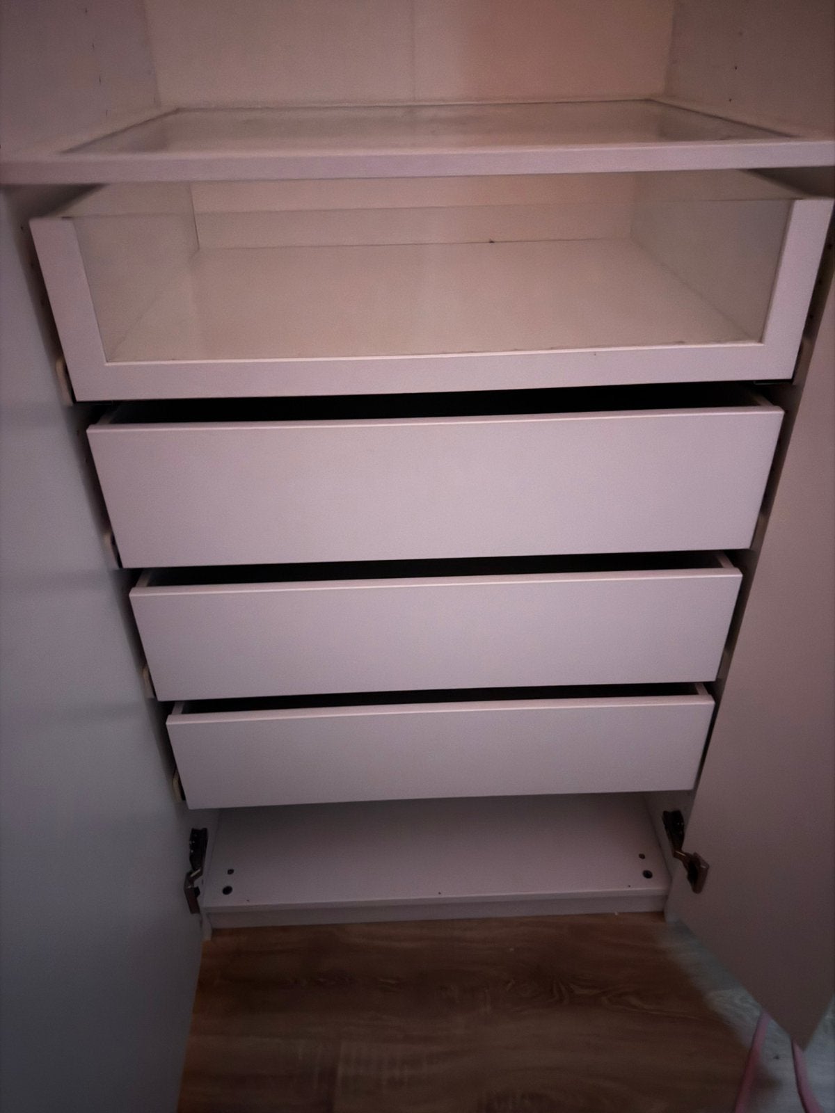 GRATIS AFHALEN Inhoud of hele kast, Huis en Inrichting, Kasten | Schoenenkasten, Ophalen of Verzenden, Zo goed als nieuw