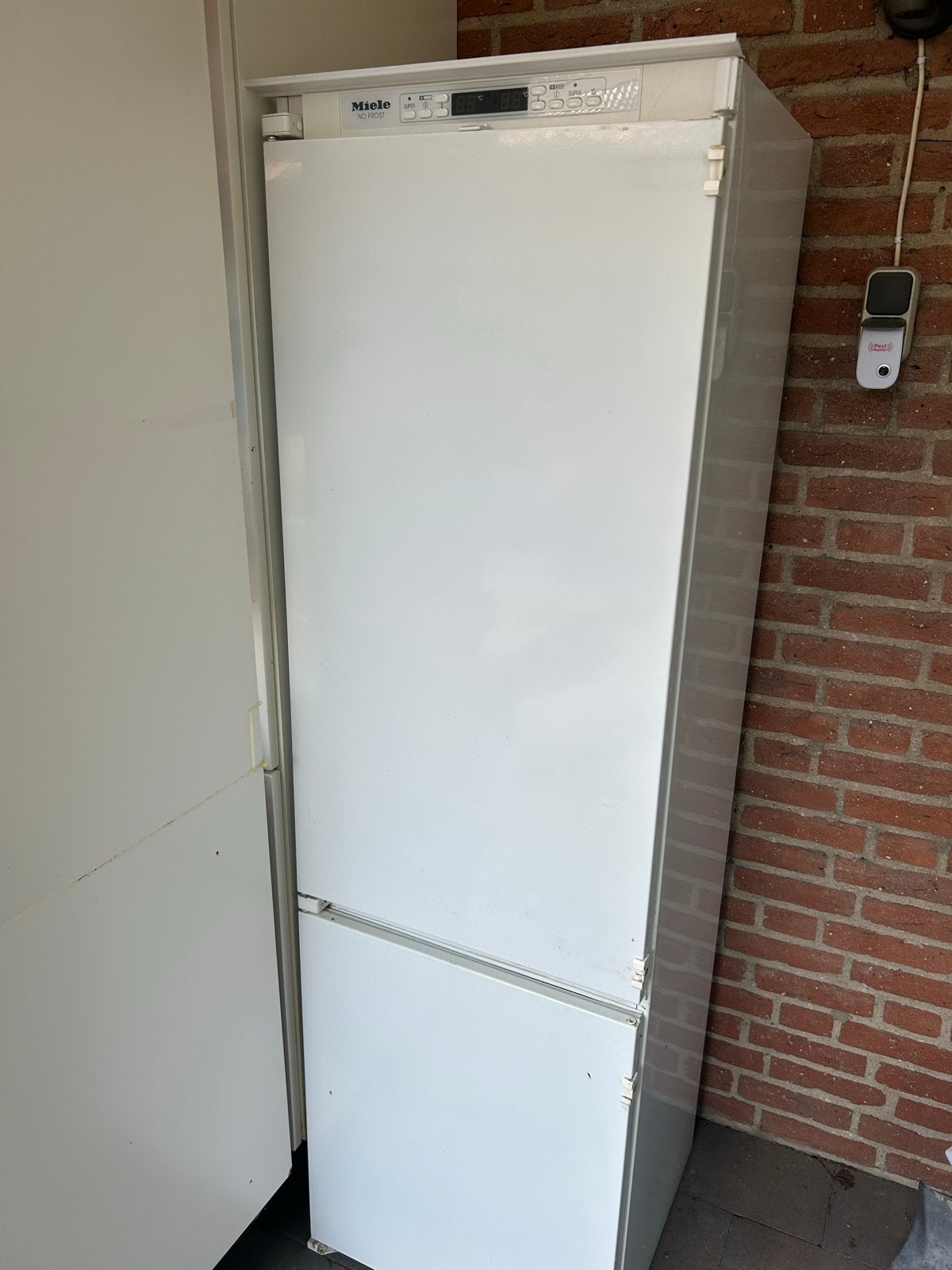 Miele KF 888 iDN-1 Koel-vriescombinatie No Frost, Witgoed en Apparatuur, Koelkasten en IJskasten, Ophalen, Gebruikt, 200 liter of meer