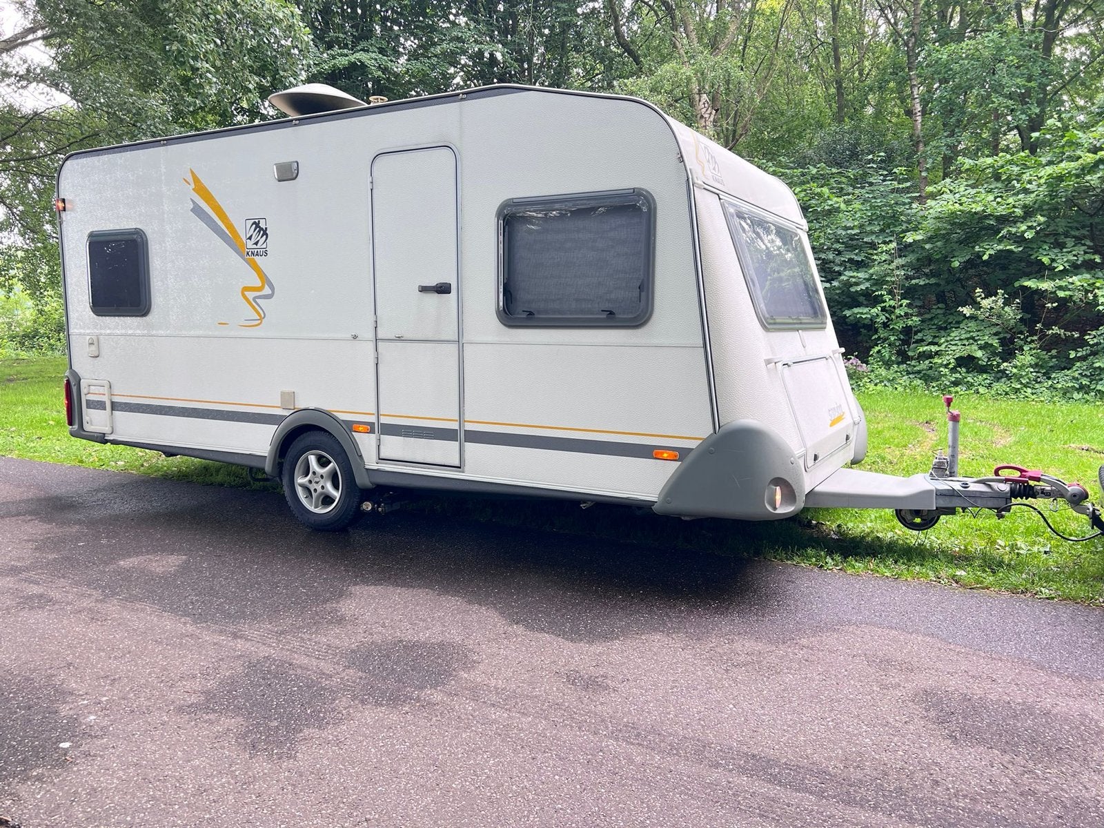 Nette Knaus Sudwind 450 compleet met voortent en mover, Caravans en Kamperen, Mover, Rondzit, Particulier, 4 tot 5 meter