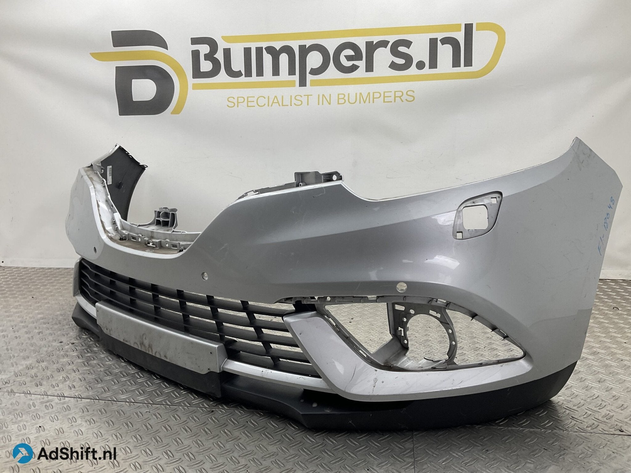 Bumper Renault Grand Scenic 4 16-22 kls pdc 620224328R Voorb, Bumper