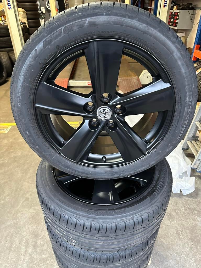 ‼️18” TOYOTA C-HR SET. NIEUW. ZEER GAVE SET. Inruil migelijk, Auto-onderdelen, Banden en Velgen, 18 inch, Banden en Velgen, Nieuw