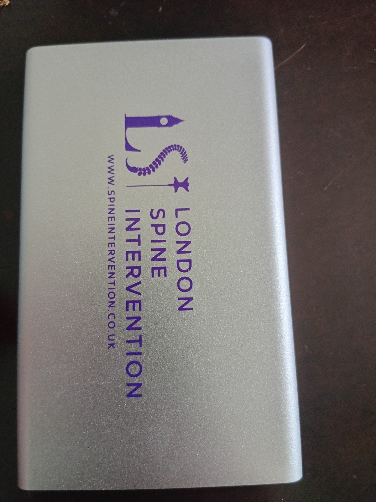 Powerbank 4000mAh + With adapters available, Telecommunicatie, Powerbanks, Ophalen of Verzenden