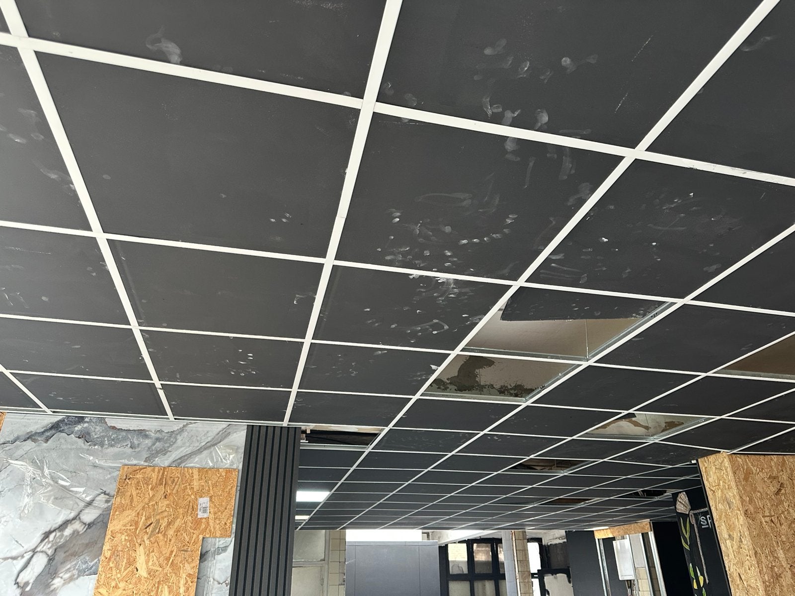 Plafon panelen 80 vierkante meter, Ophalen, Zo goed als nieuw