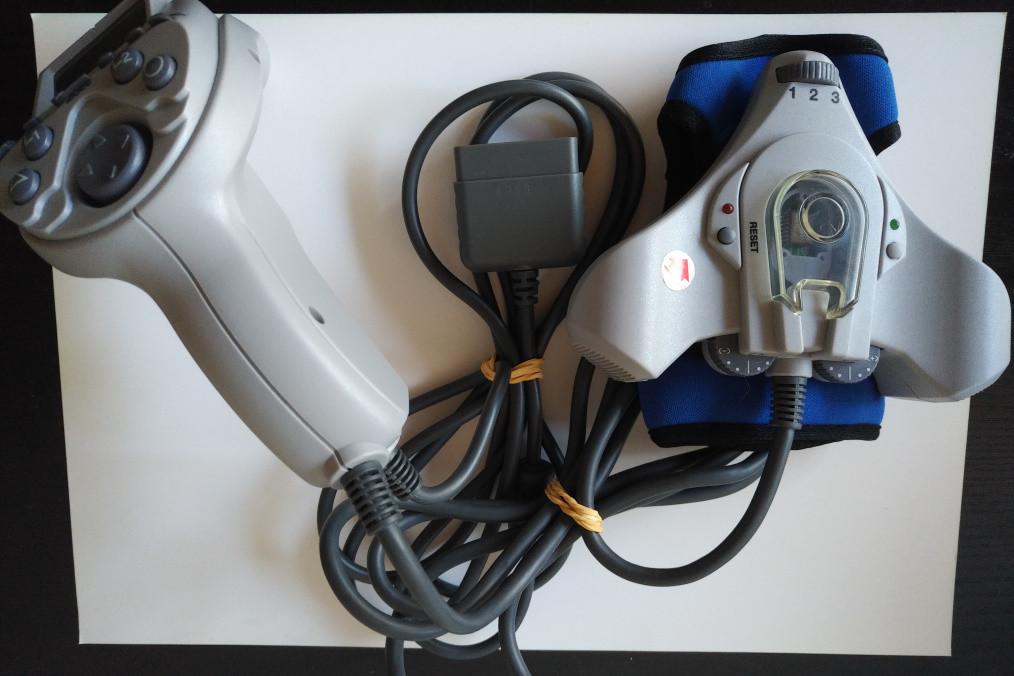 Playstation 1 Gamester Evolution Motion Sensitive Controller, Ophalen of Verzenden, Zo goed als nieuw, Controller, PlayStation 2