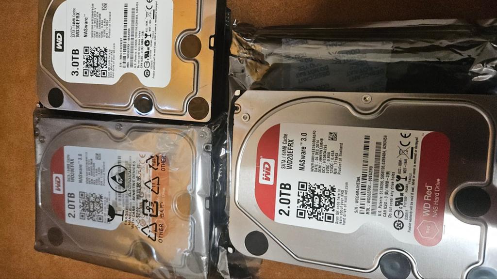 WD Red NAS Harde Schijven - 2 x 2TB en 3TB, Computers en Software, Harde schijven, Intern, Gebruikt, Server, Ophalen of Verzenden