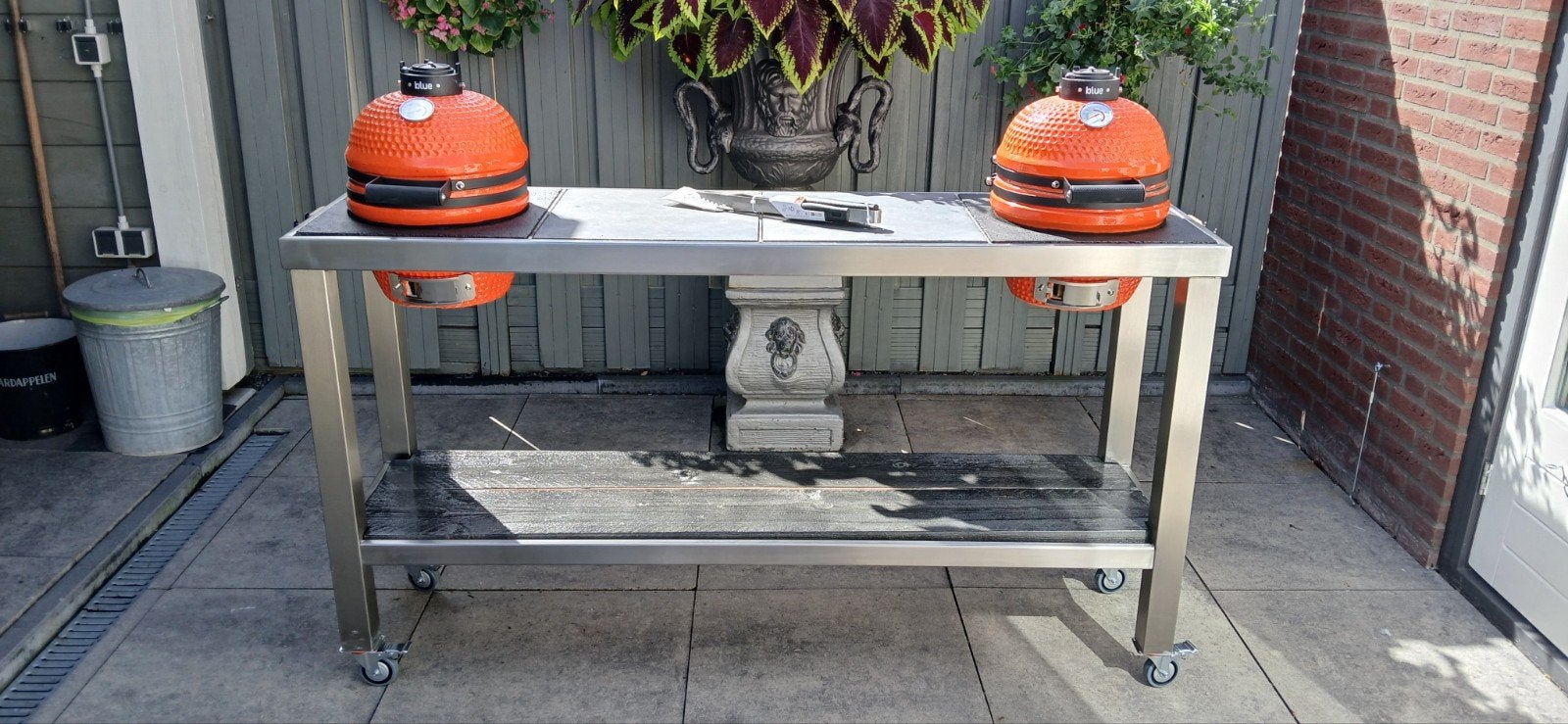 RVS Buitenkeuken met 2 Nieuwe Kamado's, Tuin en Terras, Ophalen, Nieuw, Houtskool
