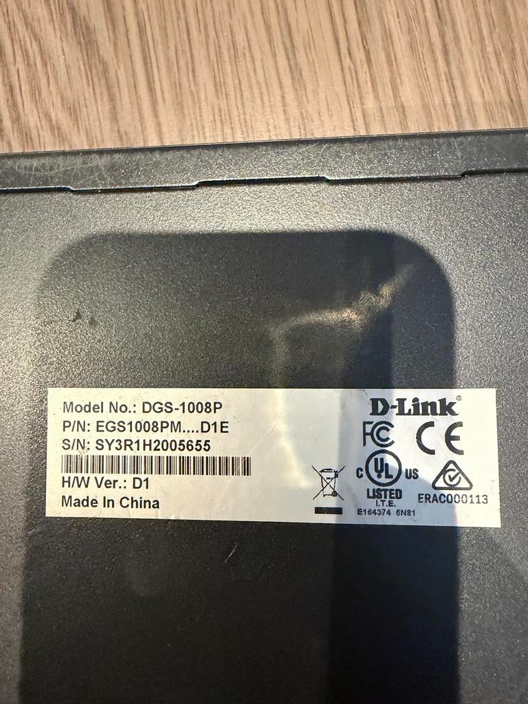 D-Link DGS-1008P 8-poorts Gigabit PoE Switch, Ophalen of Verzenden, Gebruikt