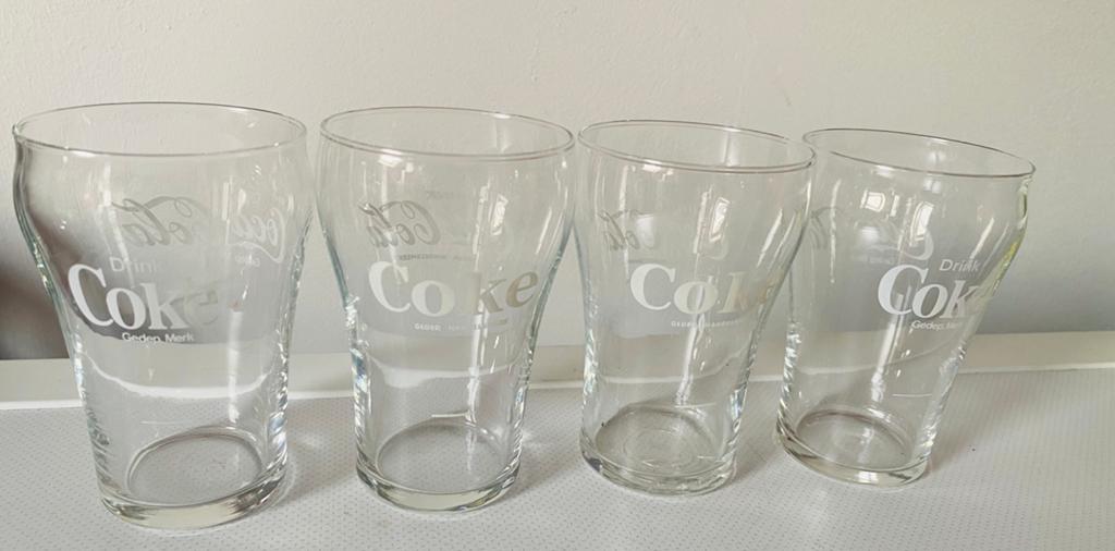 3 Vintage Coca-Cola glazen. Hoogte 10 cm., Ophalen of Verzenden, Zo goed als nieuw